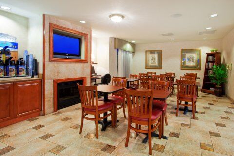 Atherton Park And Hotel 3*